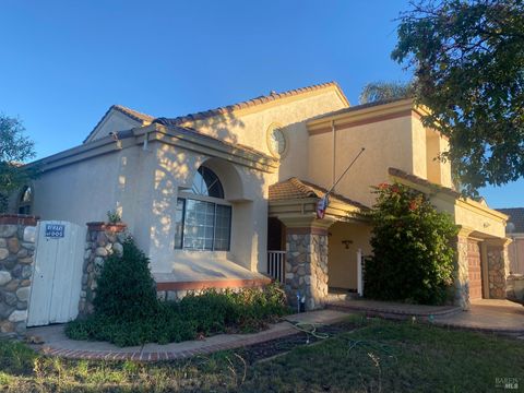 Photo of 401 Donaldson Court, Suisun City, CA 94585 (MLS # 325095333)