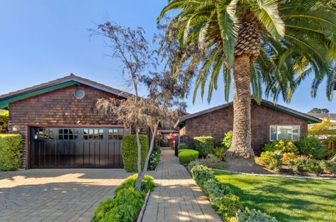 Photo of 217 Jamaica Street, Tiburon, CA 94920 (MLS # 326016959)