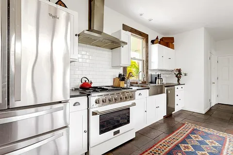 MLS: 325017356