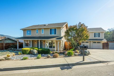 Photo of 313 Sunrise Drive, Cloverdale, CA 95425 (MLS # 326010242)