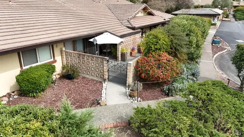442 Las Casitas Court Unit C, Santa Rosa, CA 95403 - MLS#: 325021390