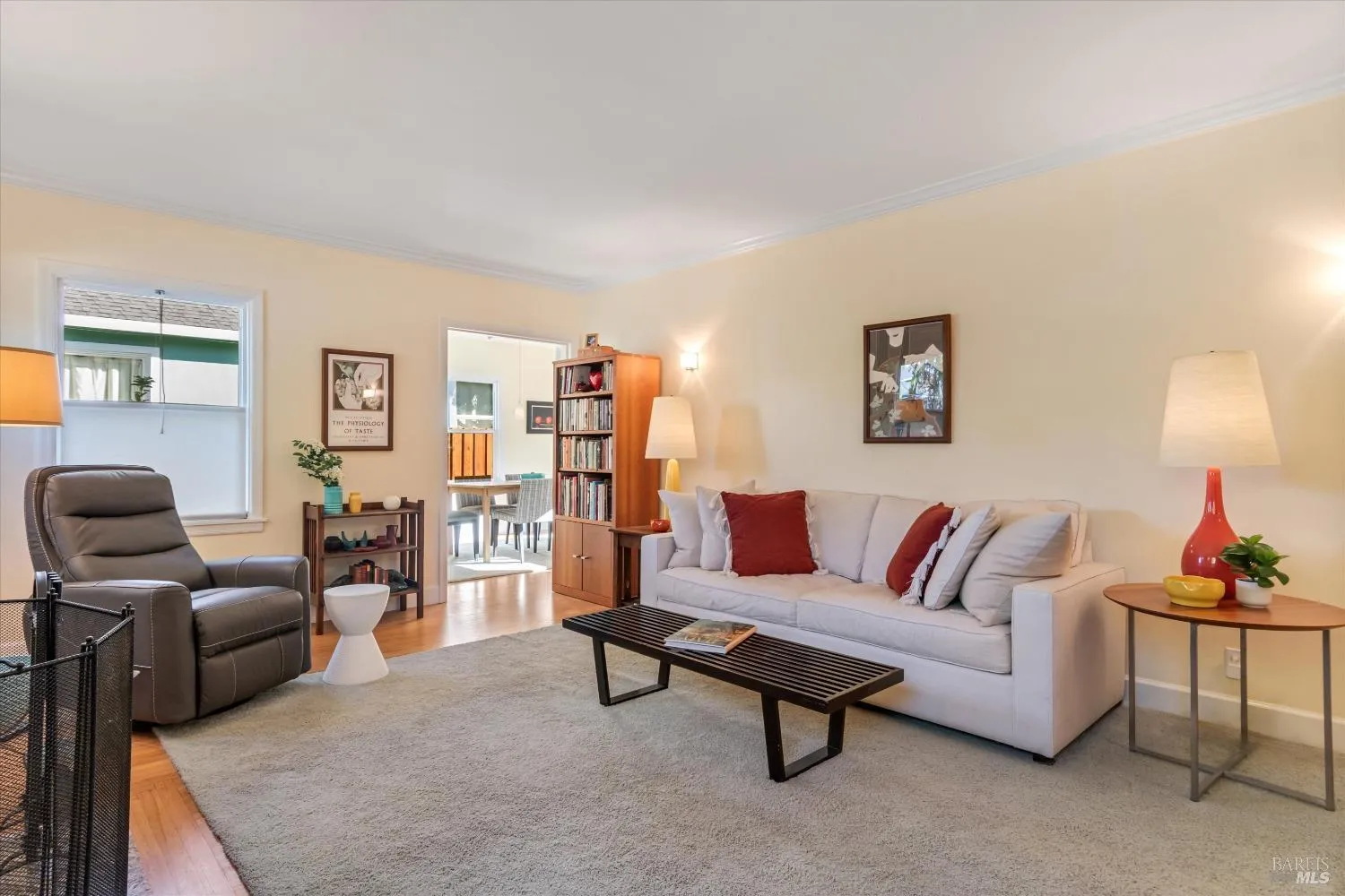 Napa, California 94559, United States, 2 Bedrooms Bedrooms, ,1 BathroomBathrooms,Residential,Contingent,33163