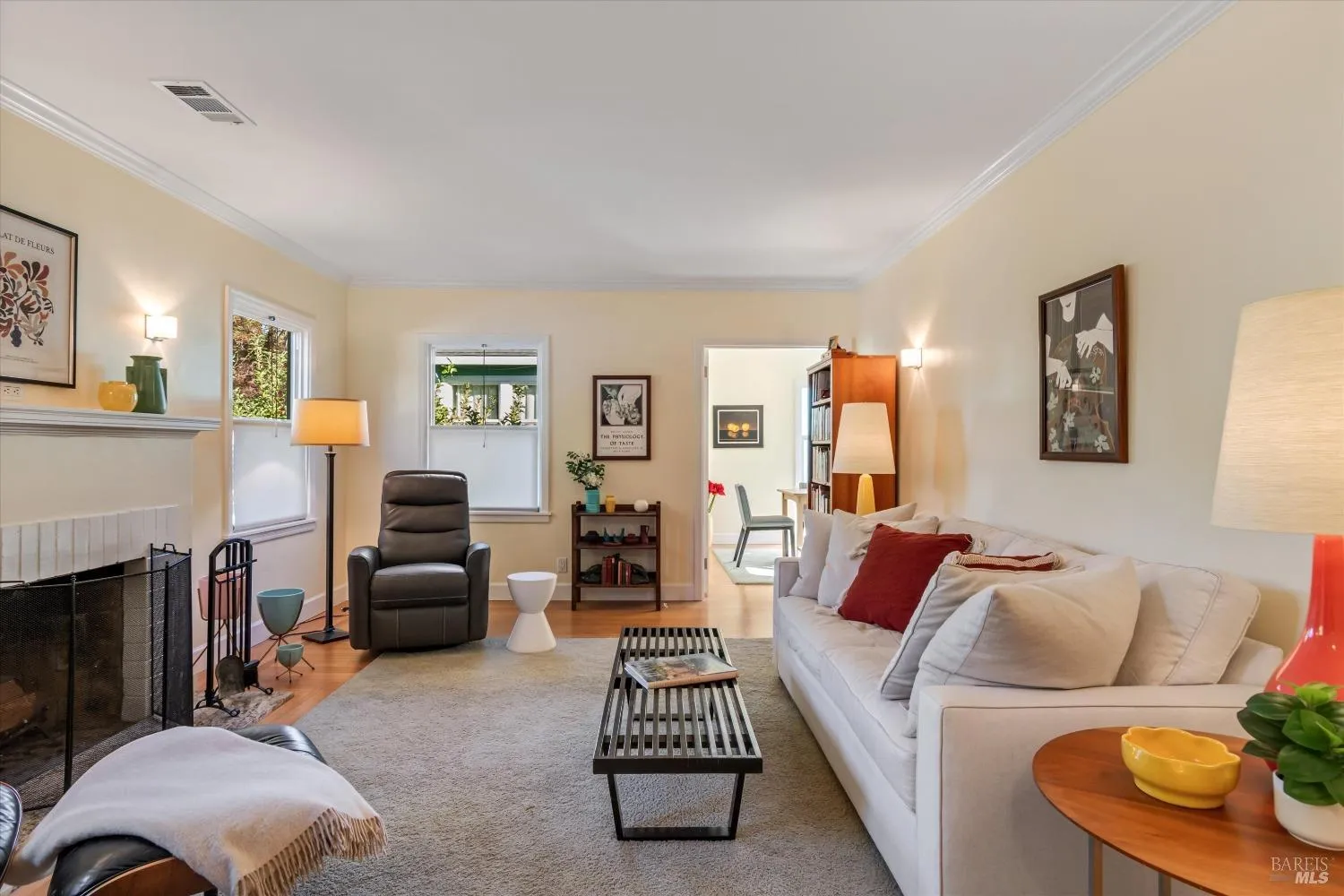 Napa, California 94559, United States, 2 Bedrooms Bedrooms, ,1 BathroomBathrooms,Residential,Contingent,33163