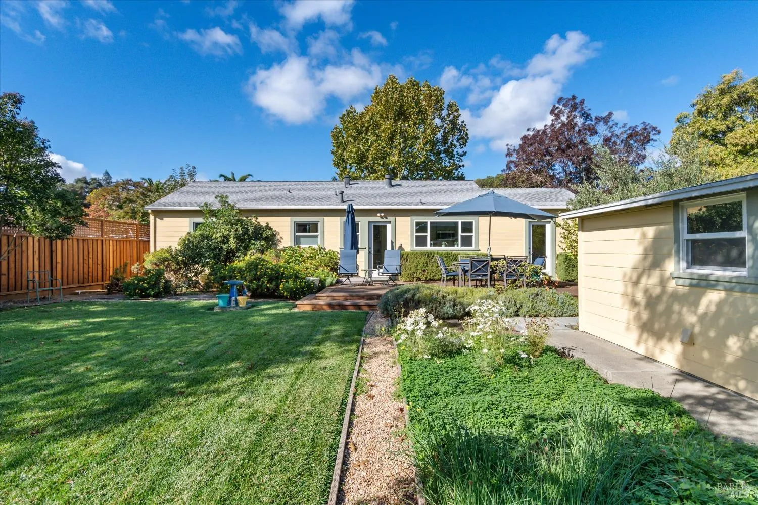 Napa, California 94559, United States, 2 Bedrooms Bedrooms, ,1 BathroomBathrooms,Residential,Contingent,33163