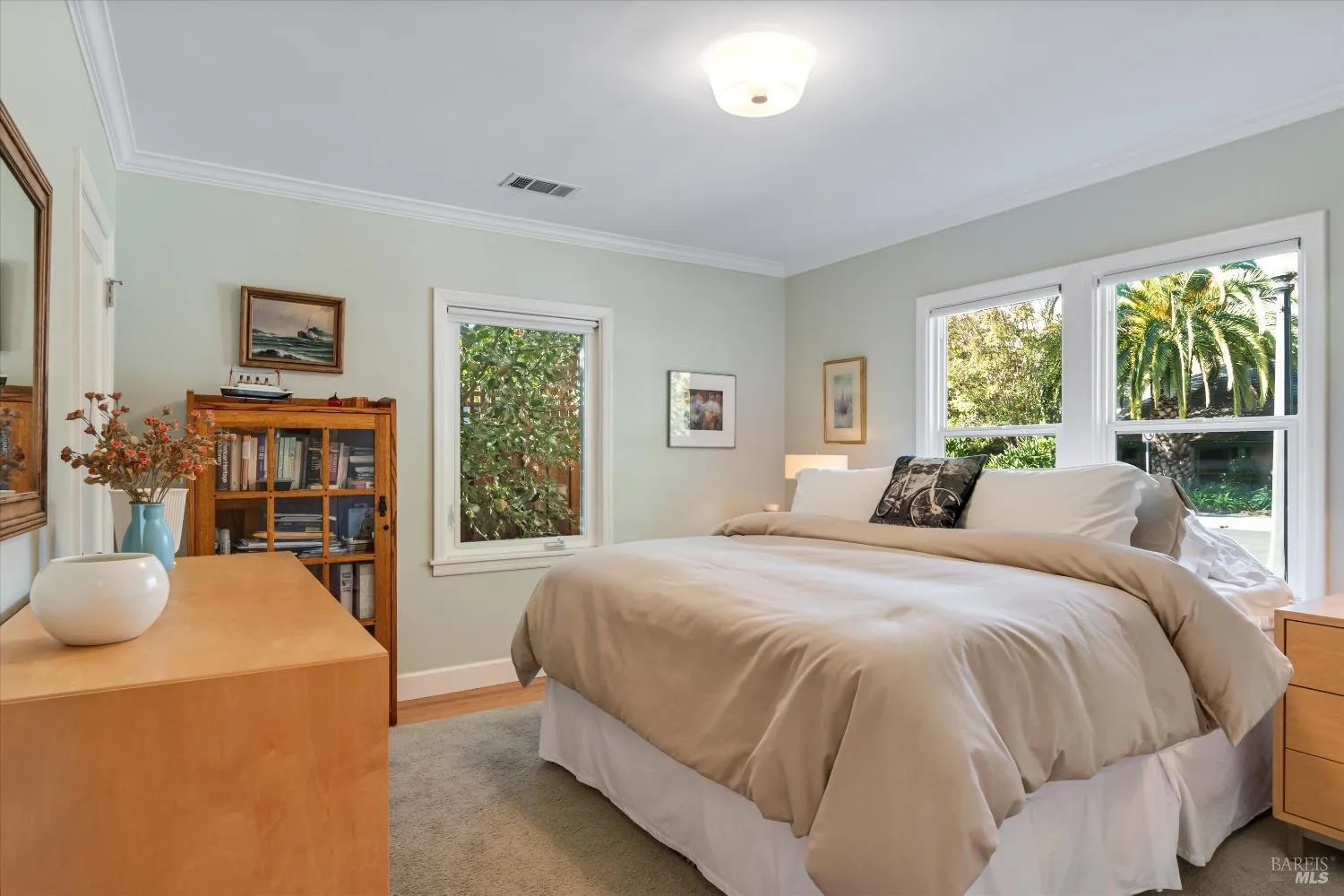 Napa, California 94559, United States, 2 Bedrooms Bedrooms, ,1 BathroomBathrooms,Residential,Contingent,33163