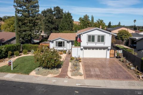 Photo of 287 N Alamo Drive, Vacaville, CA 95688 (MLS # 325078926)