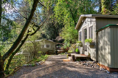 Photo of 10443 Woodside Drive, Forestville, CA 95436 (MLS # 326012539)