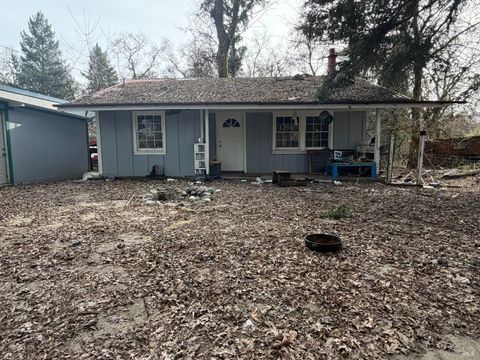 Photo of 24463 Shady Lane, Covelo, CA 95428 (MLS # 326013039)