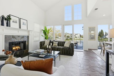 Photo of 13 Waterside Circle, San Rafael, CA 94903 (MLS # 325091058)