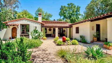 Photo of 1795 Warm Springs Road, Glen Ellen, CA 95442 (MLS # 325064891)