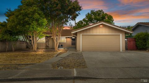 Photo of 257 Holly Drive, Fairfield, CA 94533 (MLS # 326001139)