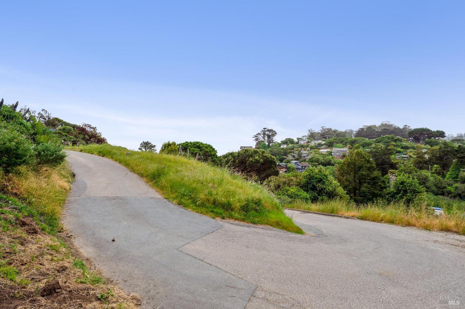 Cliff Road
