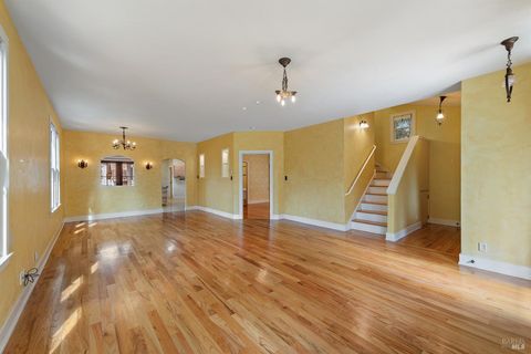 Photo of 635 Brown Street, Healdsburg, CA 95448 (MLS # 325060490)
