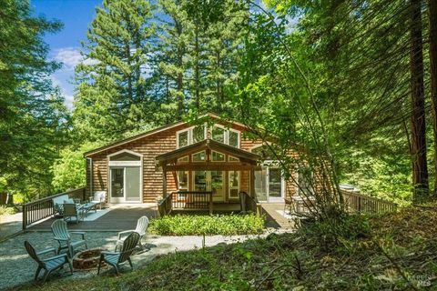 Photo of 8038 Mondo Way, Guerneville, CA 95446 (MLS # 325037651)