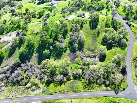 Photo of 6969 Oak Tree Trail, Vacaville, CA 95688 (MLS # 326017514)