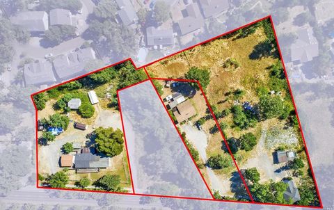Photo of 8560 Old Redwood Highway, Windsor, CA 95492 (MLS # 21927039)