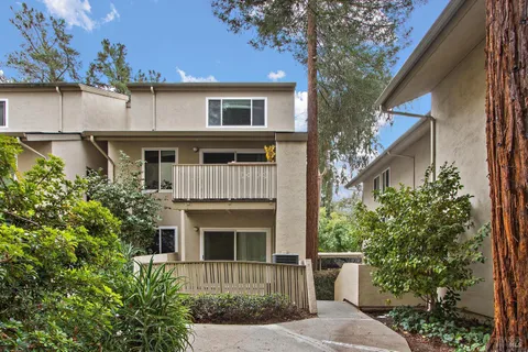 2704 Oak Road Unit 77, Walnut Creek, CA 94597 - MLS#: 324087944