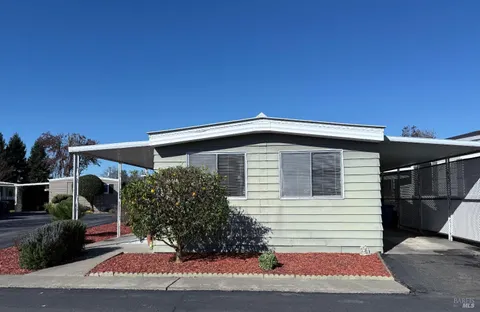 13 Oakwood Drive, Petaluma, CA 94954 - MLS#: 325011784