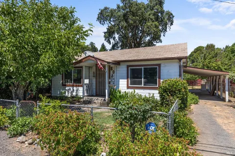 80 Fort Bragg Road, Willits, CA 95490 - MLS#: 324058117