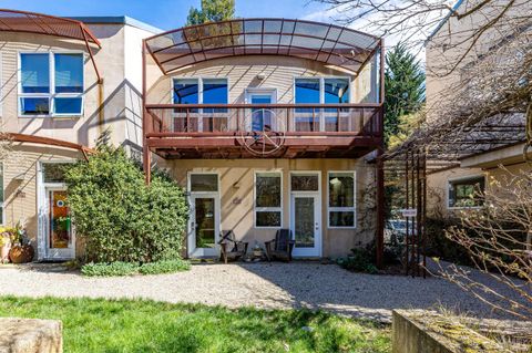 Photo of 471 Florence Avenue, Sebastopol, CA 95472 (MLS # 326018583)