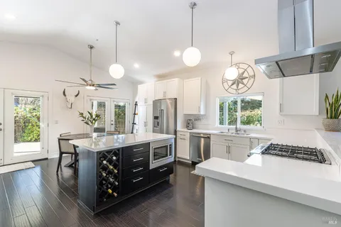 1551 Philip Drive, Healdsburg, CA 95448 - MLS#: 325016158