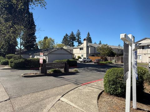 Photo of 29 Front Street #C, Healdsburg, CA 95448 (MLS # 326022926)