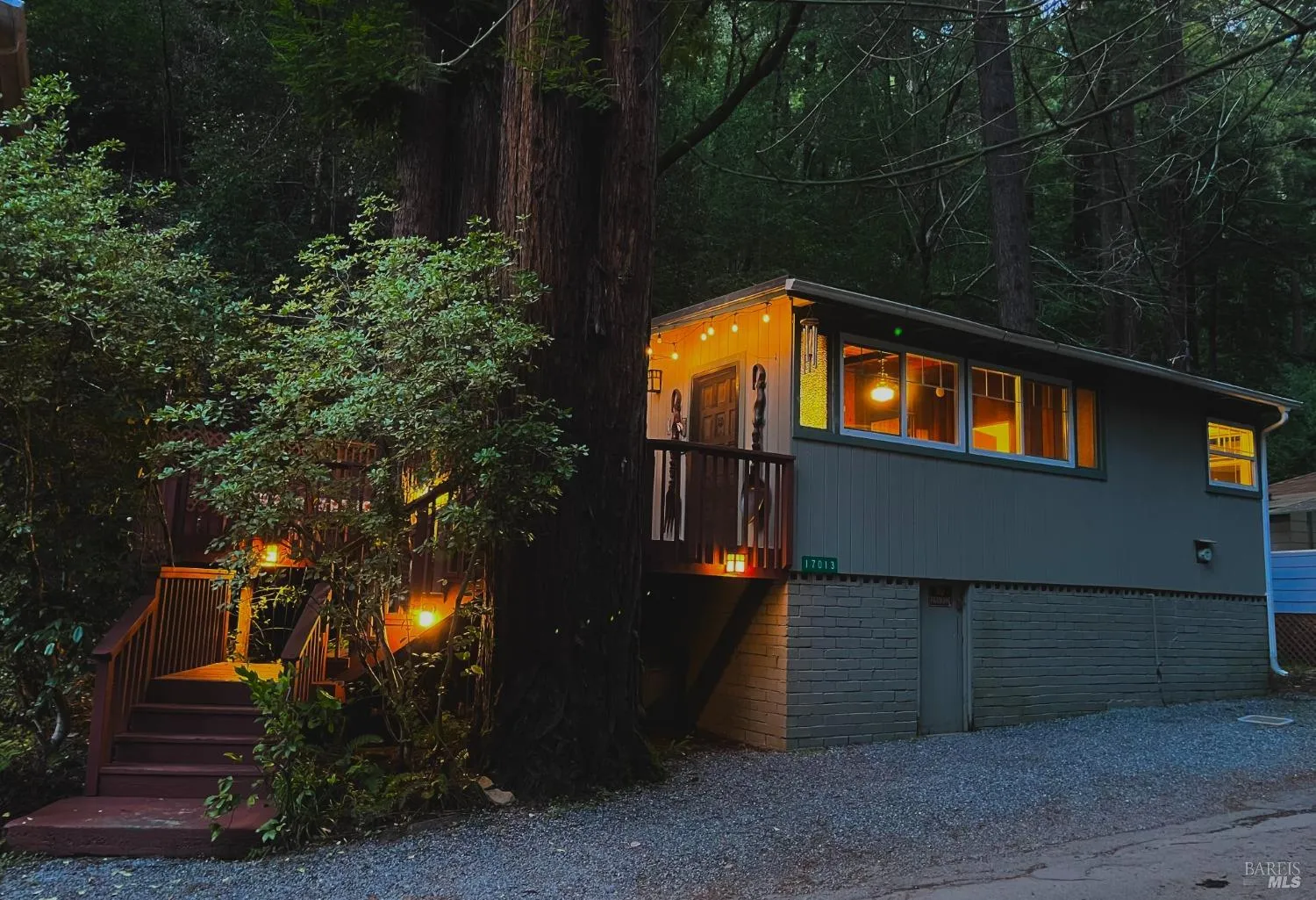 Guerneville, California 95446, United States, 1 Bedroom Bedrooms, ,1 BathroomBathrooms,Residential,Contingent,81780