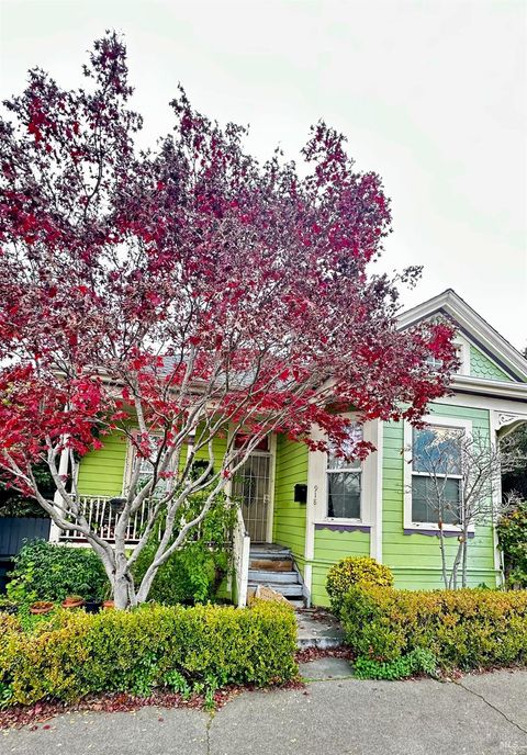 Photo of 918 Alameda Street, Vallejo, CA 94590 (MLS # 325102074)