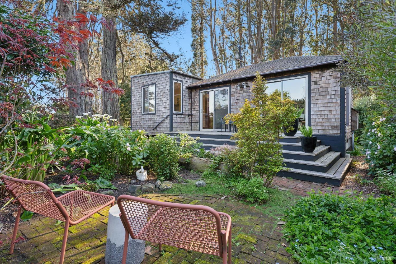 180 Maple Road