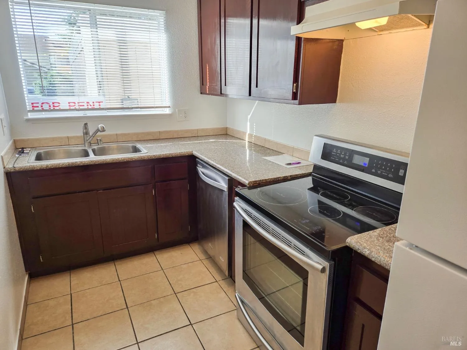 Rohnert Park, California 94928, United States, 8 Bedrooms Bedrooms, ,6 BathroomsBathrooms,Residential,Contingent,88962