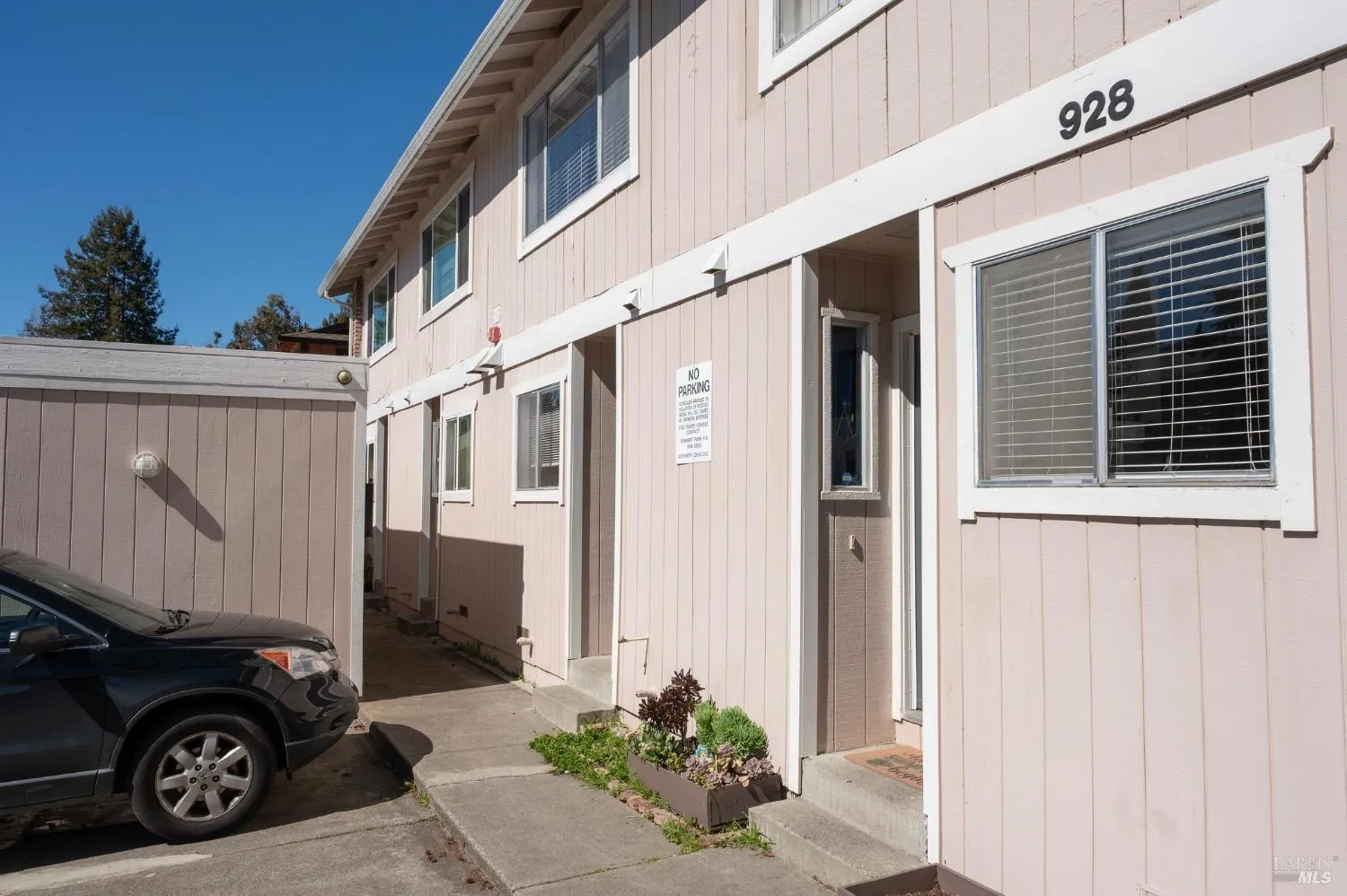 Rohnert Park, California 94928, United States, 8 Bedrooms Bedrooms, ,6 BathroomsBathrooms,Residential,Contingent,88962