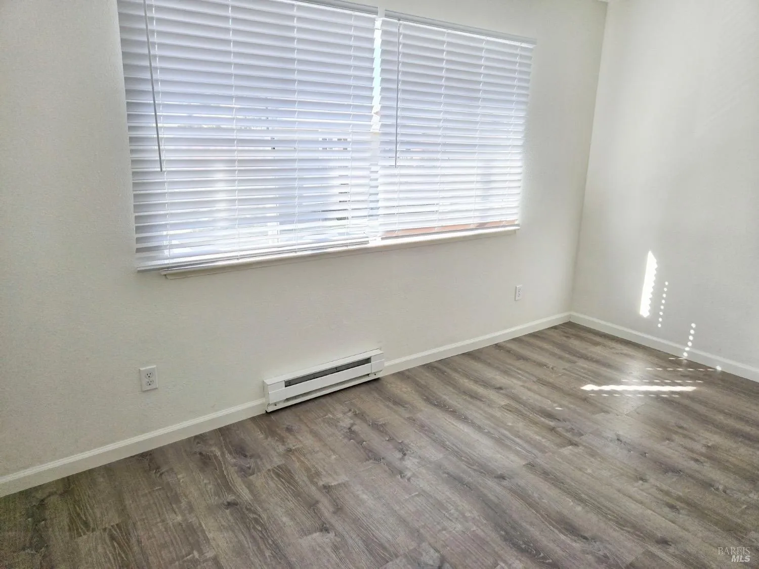 Rohnert Park, California 94928, United States, 8 Bedrooms Bedrooms, ,6 BathroomsBathrooms,Residential,Contingent,88962