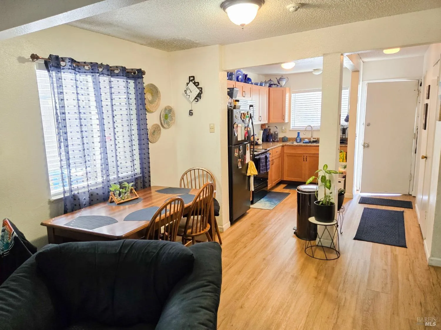 Rohnert Park, California 94928, United States, 8 Bedrooms Bedrooms, ,6 BathroomsBathrooms,Residential,Contingent,88962