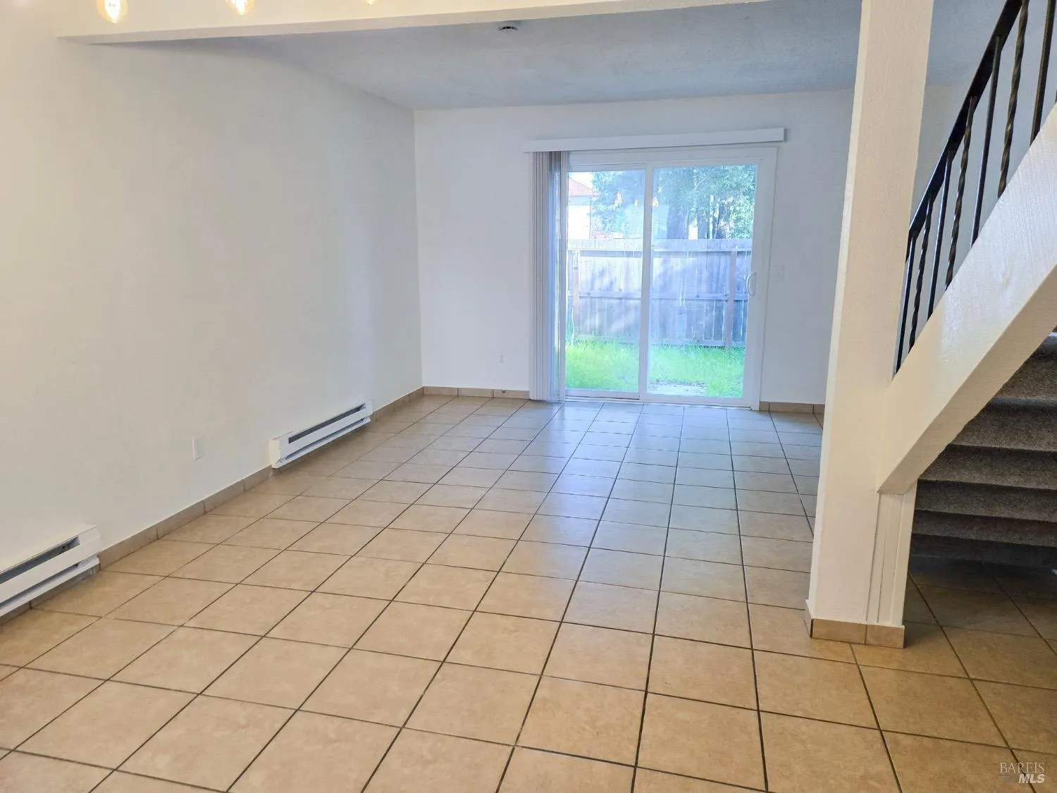 Rohnert Park, California 94928, United States, 8 Bedrooms Bedrooms, ,6 BathroomsBathrooms,Residential,Contingent,88962