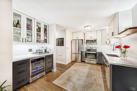 Featured picture for the property 323927526