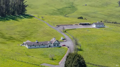 3785 Roblar Road, Petaluma, CA 94952 - MLS#: 325036981