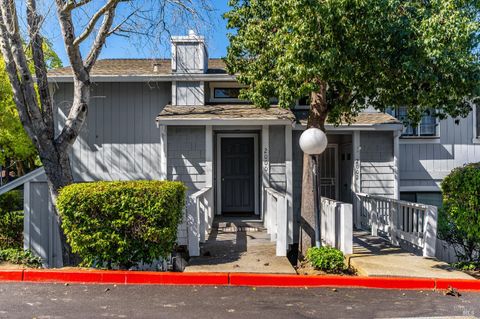 Photo of 2000 Clearview Circle, Benicia, CA 94510 (MLS # 325046818)