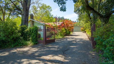 Photo of 2267 Westside Road, Healdsburg, CA 95448 (MLS # 325040931)
