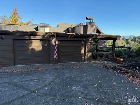 Photo of 6416 Timber Springs Court, Santa Rosa, CA 95409 (MLS # 325100548)