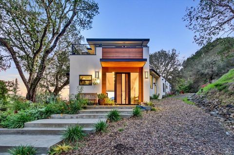 Photo of 615 Oak Manor Drive, Fairfax, CA 94930 (MLS # 325100065)