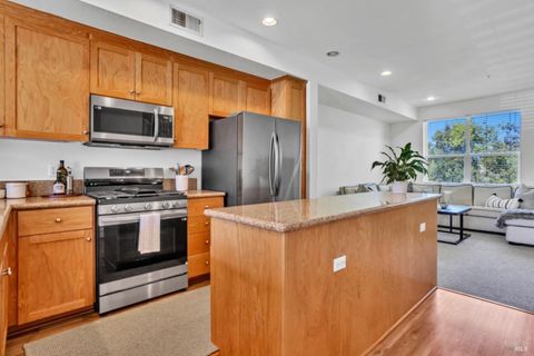 Photo of 240 City Center Drive, Rohnert Park, CA 94928 (MLS # 325037343)