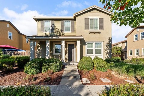 Photo of 5429 Kaitlyn Place, Rohnert Park, CA 94928 (MLS # 325089689)