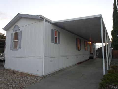 Photo of 175 Palm Beach Court, Fairfield, CA 94533 (MLS # 325067318)