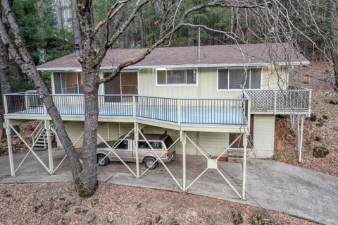 16322 Golf Road, Cobb, CA 95426 - MLS#: 325010221