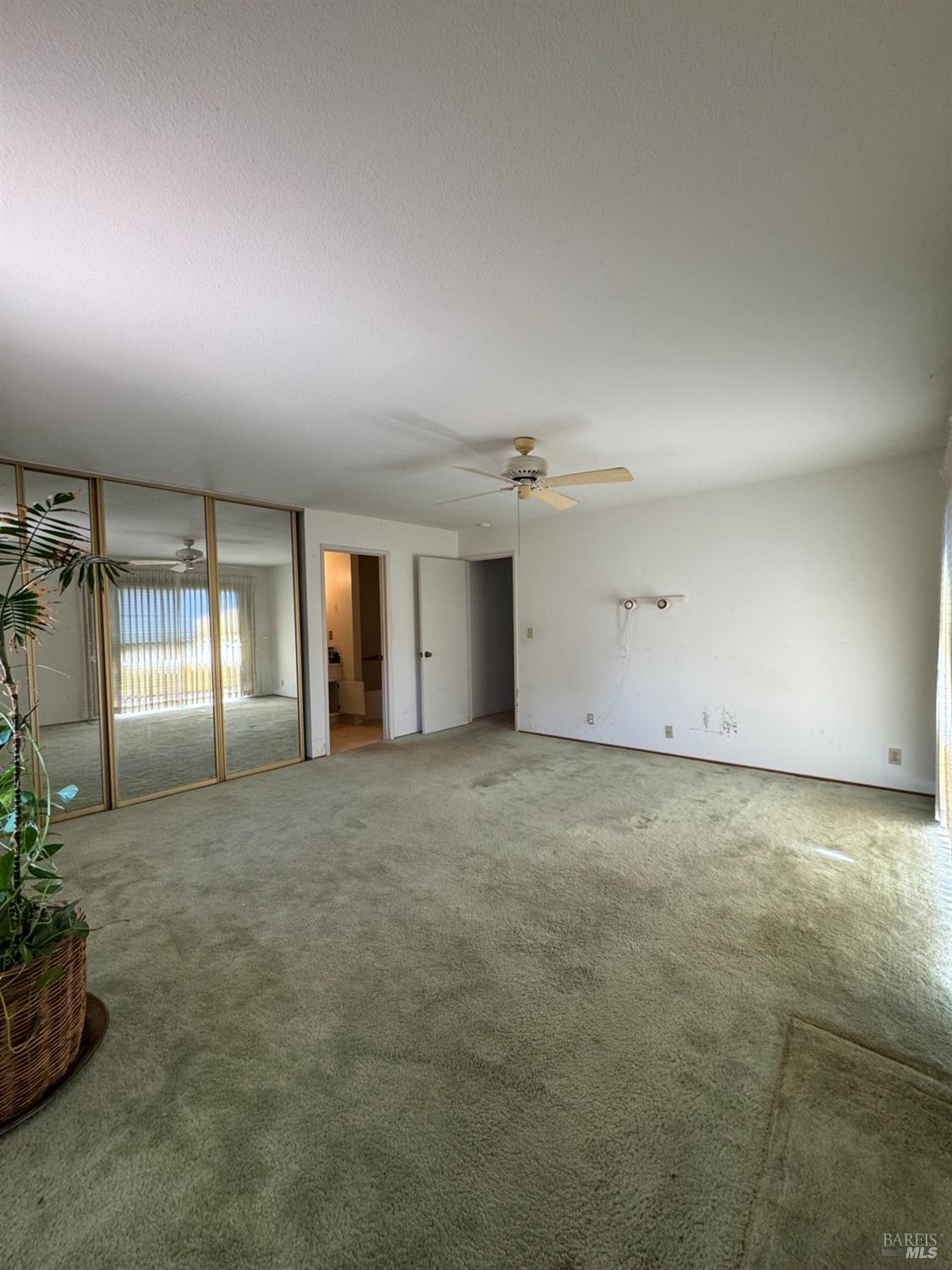 122 Carlsbad Circle
