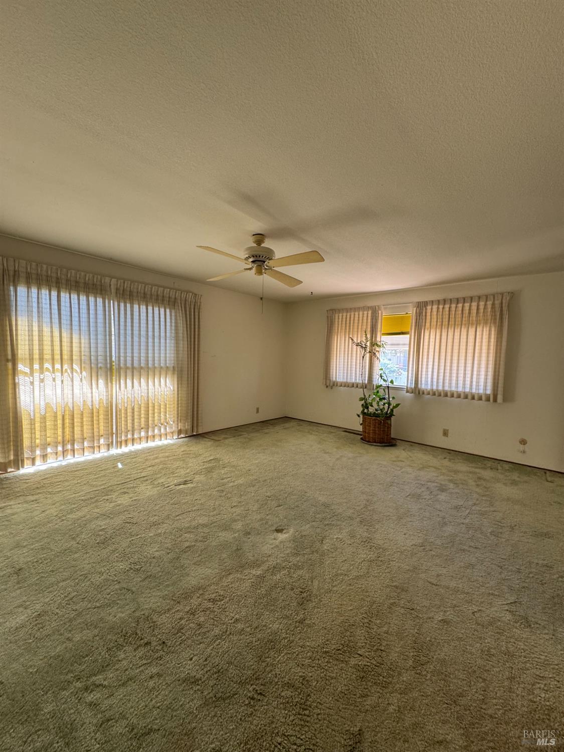 122 Carlsbad Circle