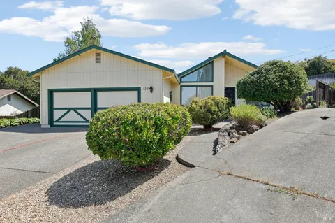 120 Camden Court, Vallejo, CA 94591 - MLS#: 325031652