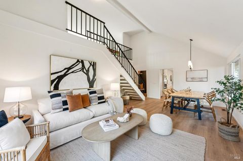 Photo of 659 Gregory Circle, Sonoma, CA 95476 (MLS # 325097415)