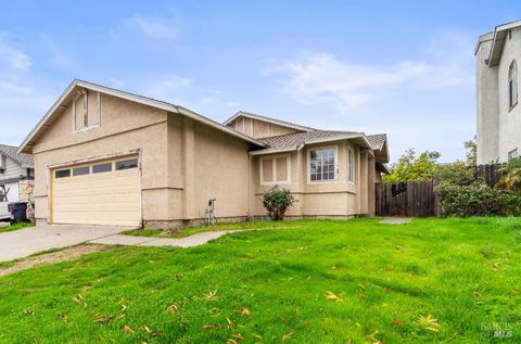 Photo of 1120 Camellia Lane, Suisun City, CA 94585 (MLS # 325103592)