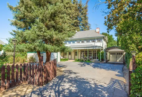 1436 Pine Street, Napa, CA 94559 - MLS#: 325030873